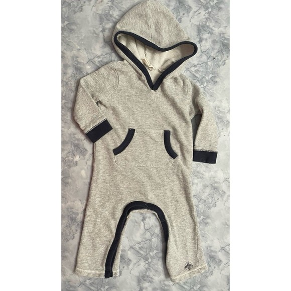 Burt's Bees Baby Other - Burt’s Bees Grey Gray Baby Boy Hooded Outfit, Size 6-9 months